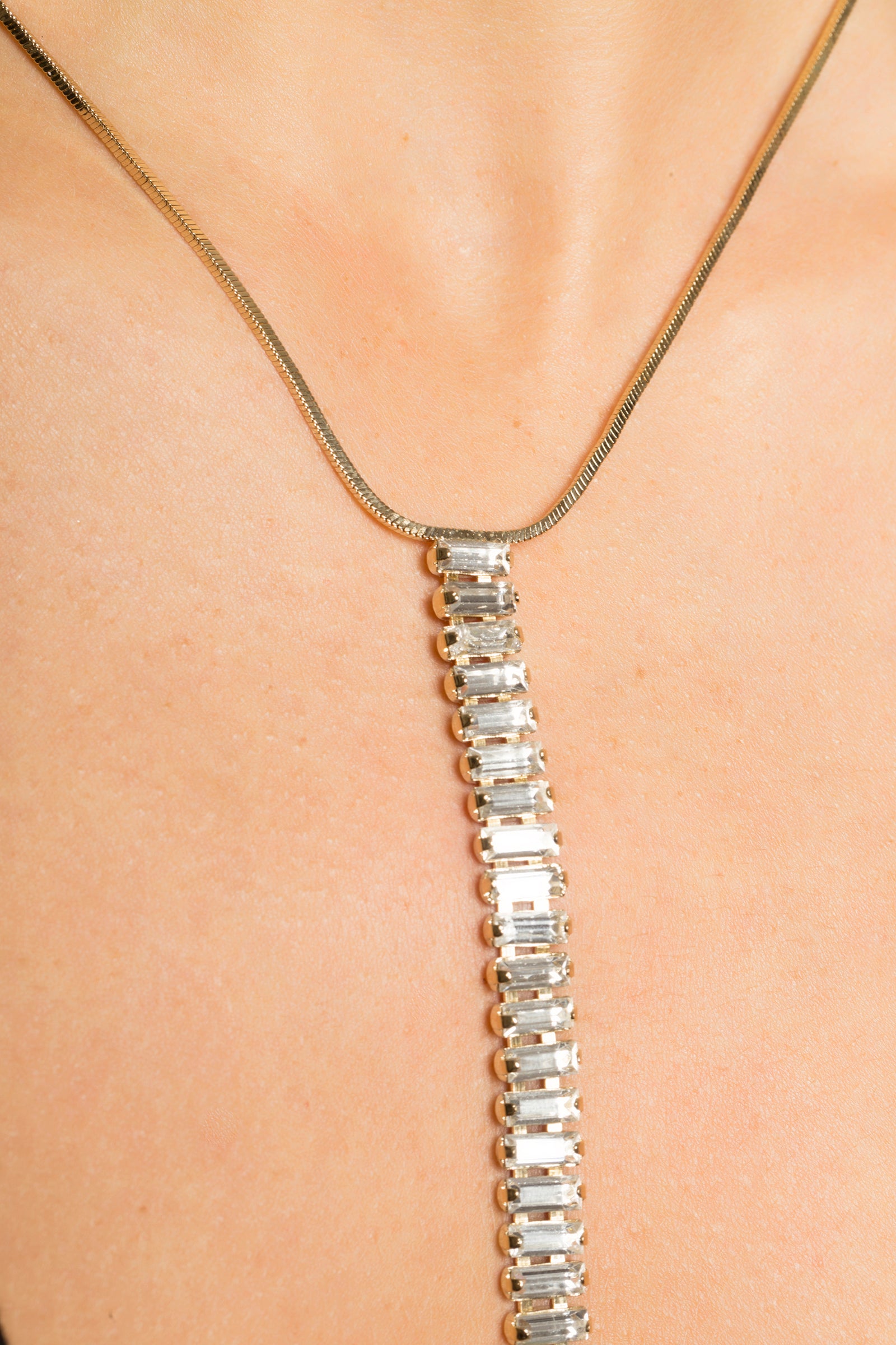 Iris necklace